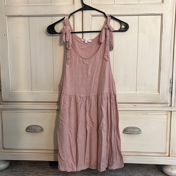 Pink Dress - Picture 2 of 4